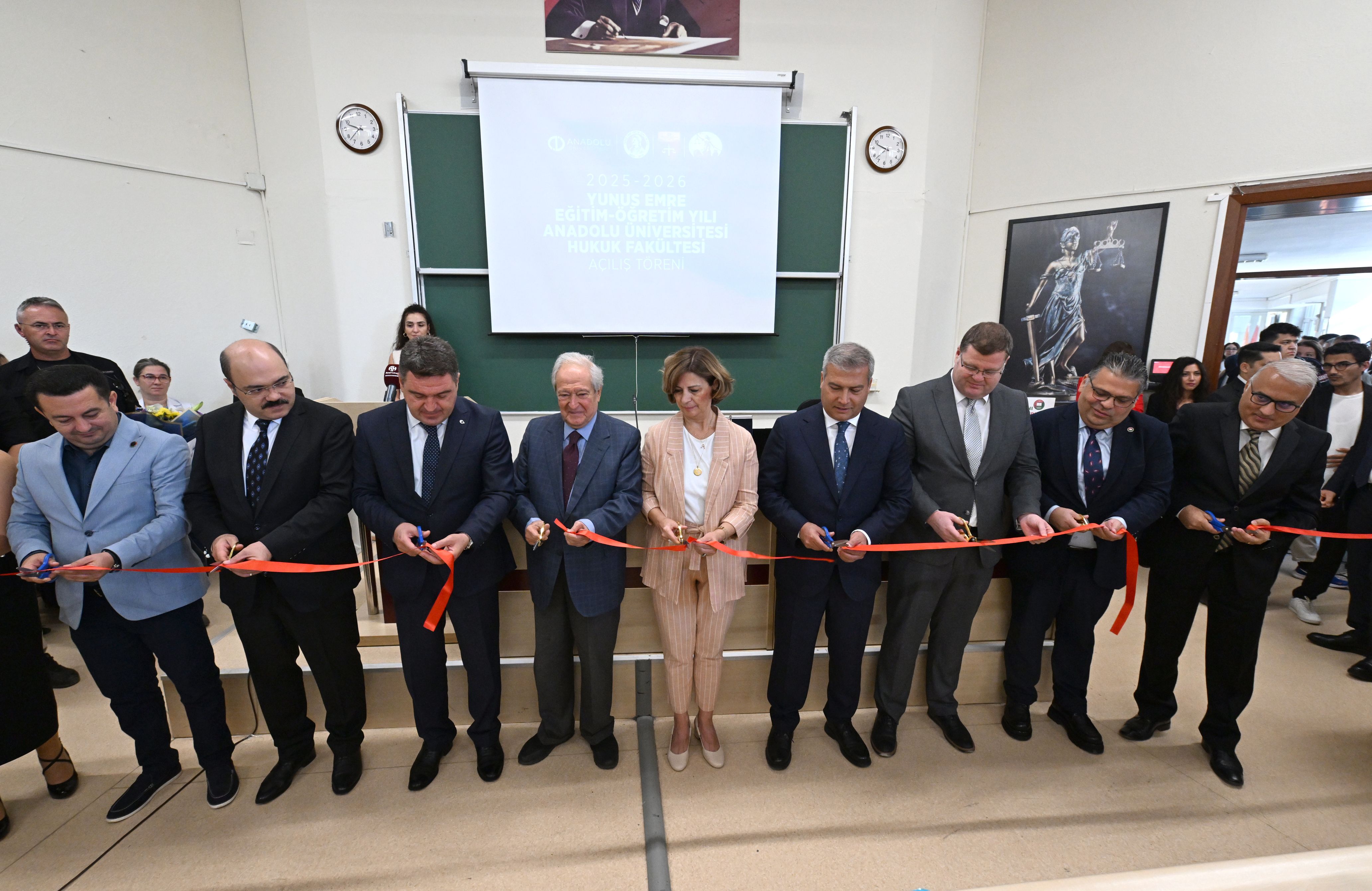 Hukuk Fakültesinde “2025-2026 Yunus Emre Eğitim-Öğretim Yılı Açılış Töreni” gerçekleştirildi