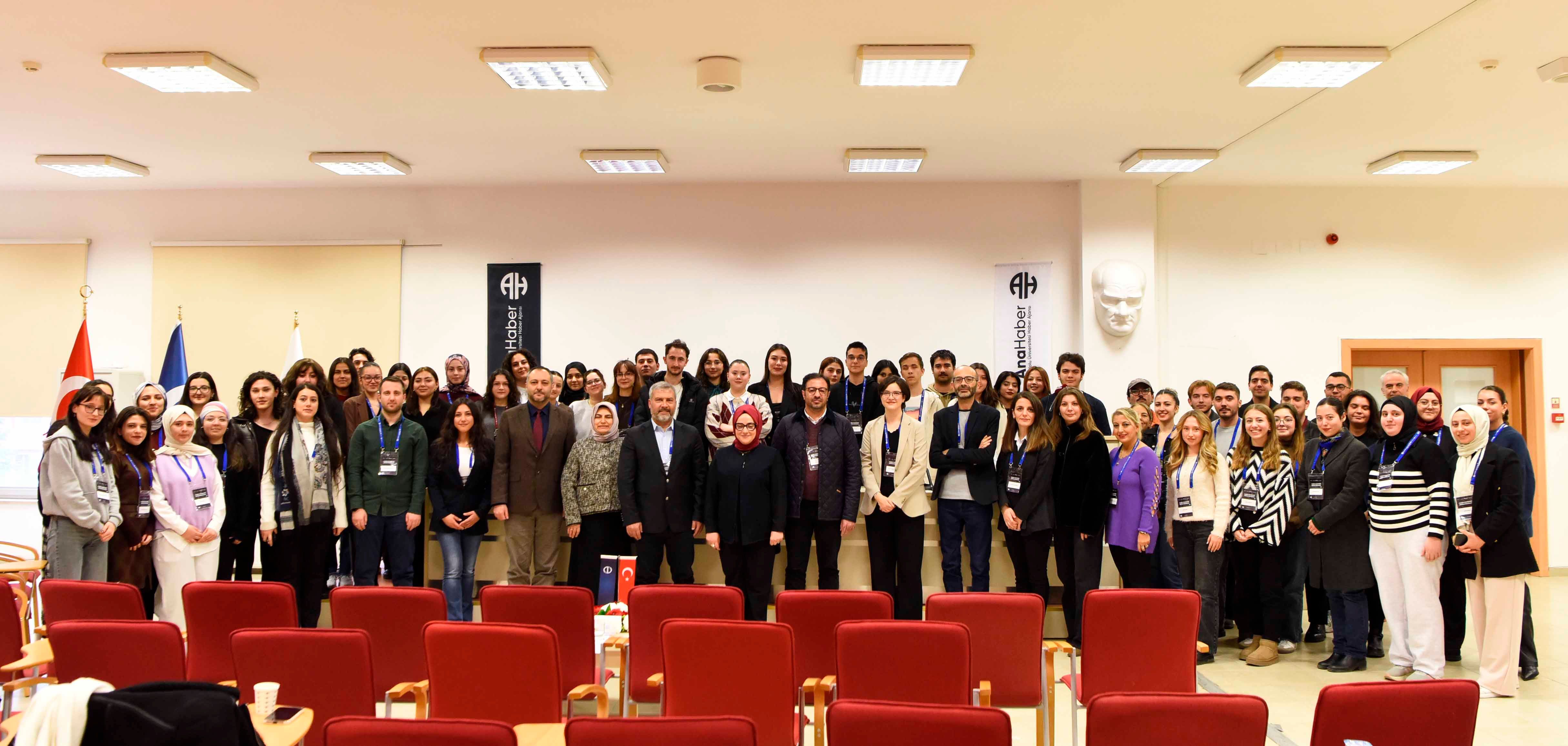Anadolu Ajansı ile Anadolu Üniversitesi iş birliğinde düzenlenen “Haber Akademisi Eğitimleri” tamamlandı