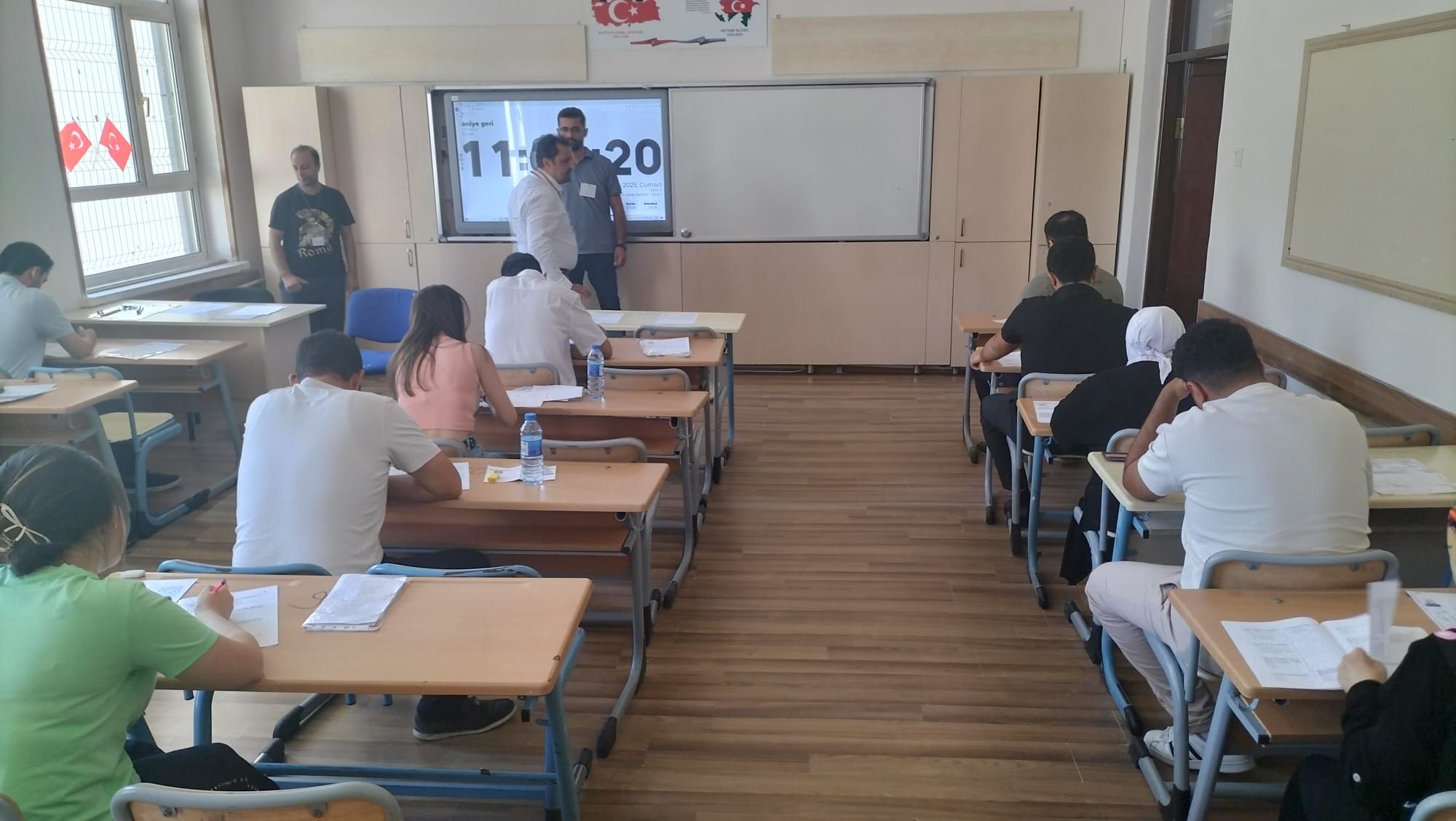 Anadolu Üniversitesi Yurt Dışı Programları Yaz Okulu Sınavı Bakü'de başarı ile tamamlandı 