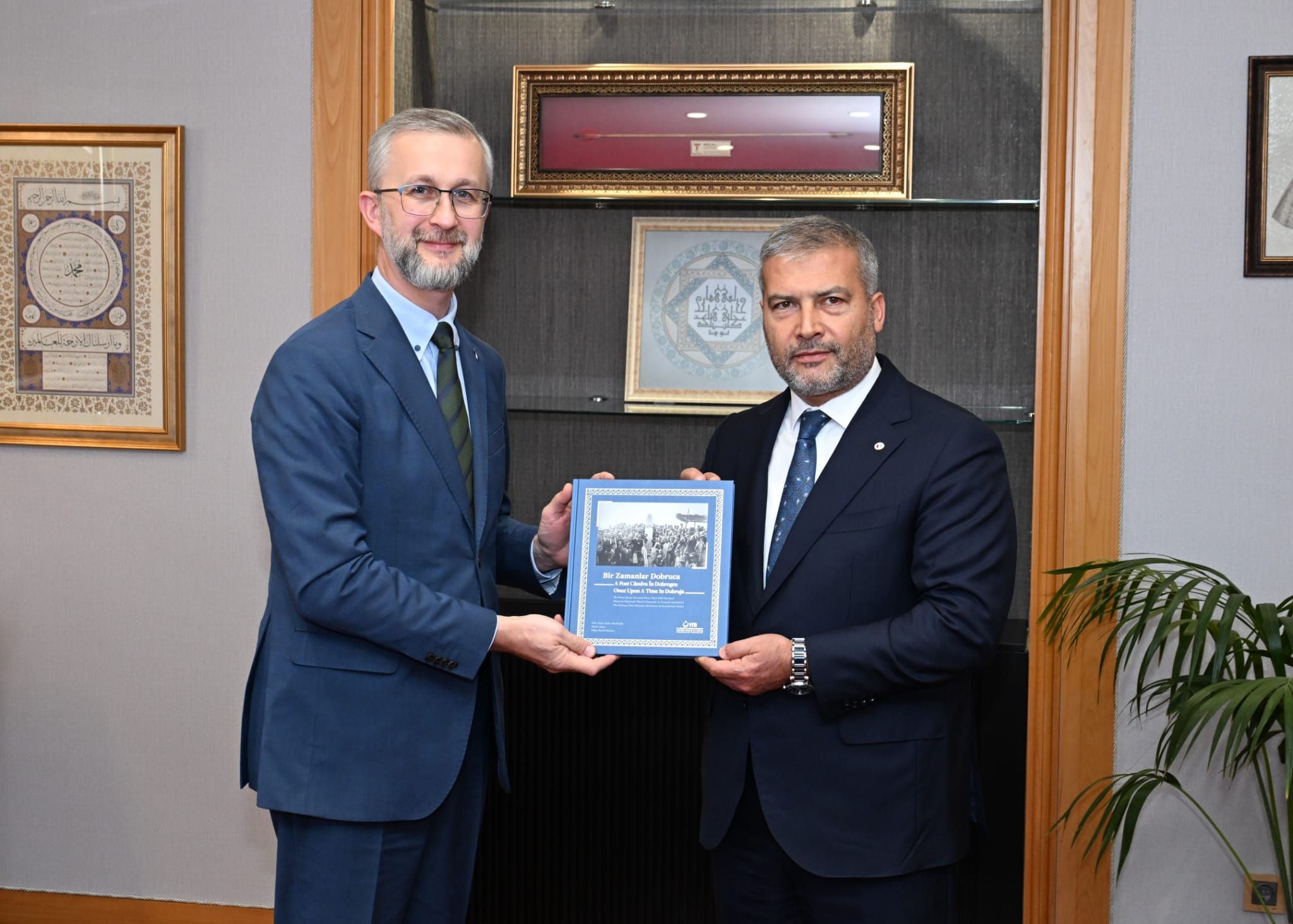 Ukrayna’nın Ankara Büyükelçisi Nariman Celal’den Anadolu Üniversitesine ziyaret