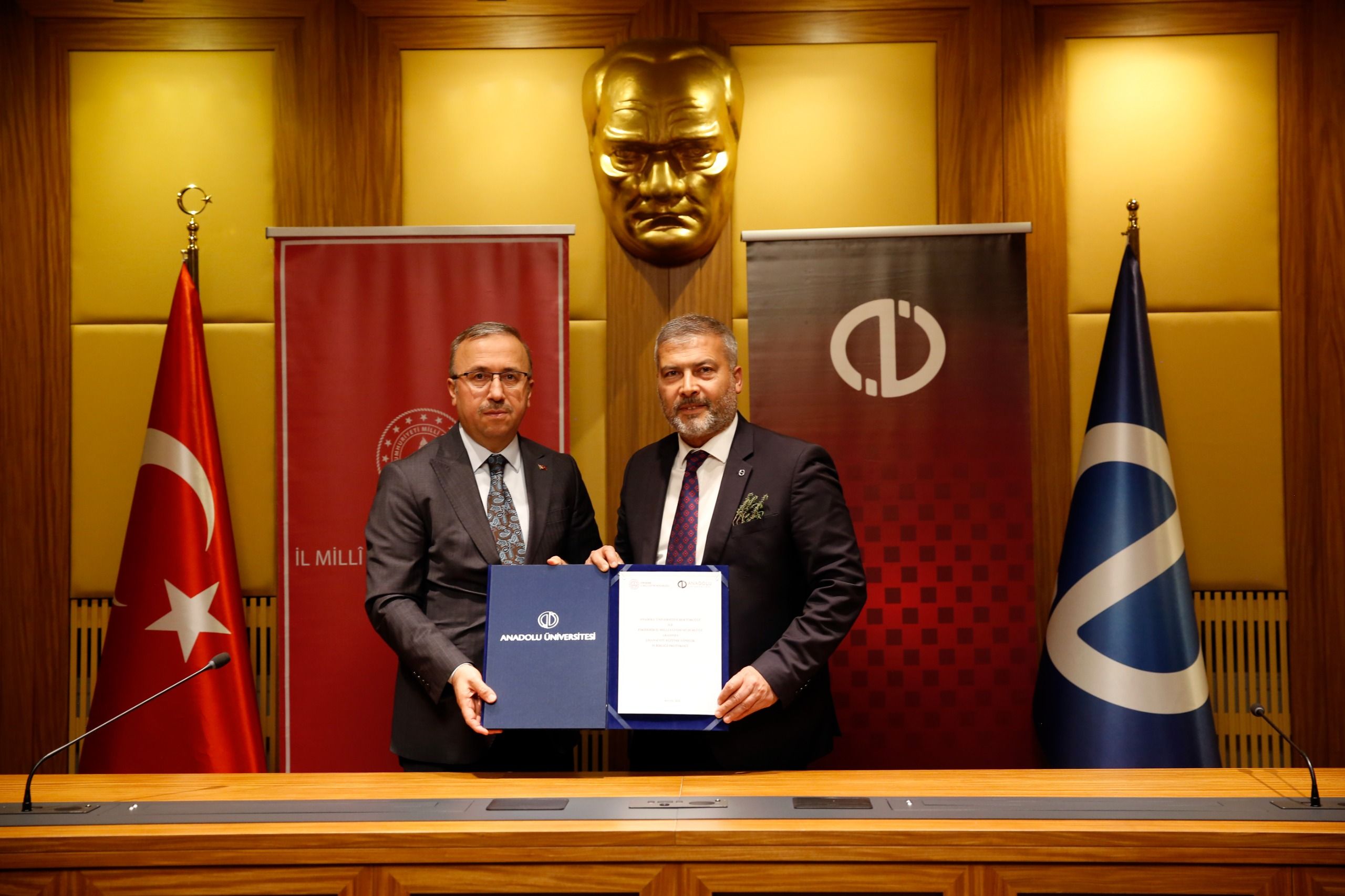 Anadolu Üniversitesi ile Eskişehir İl Milli Eğitim Müdürlüğü iş birliği protokolü imzalandı