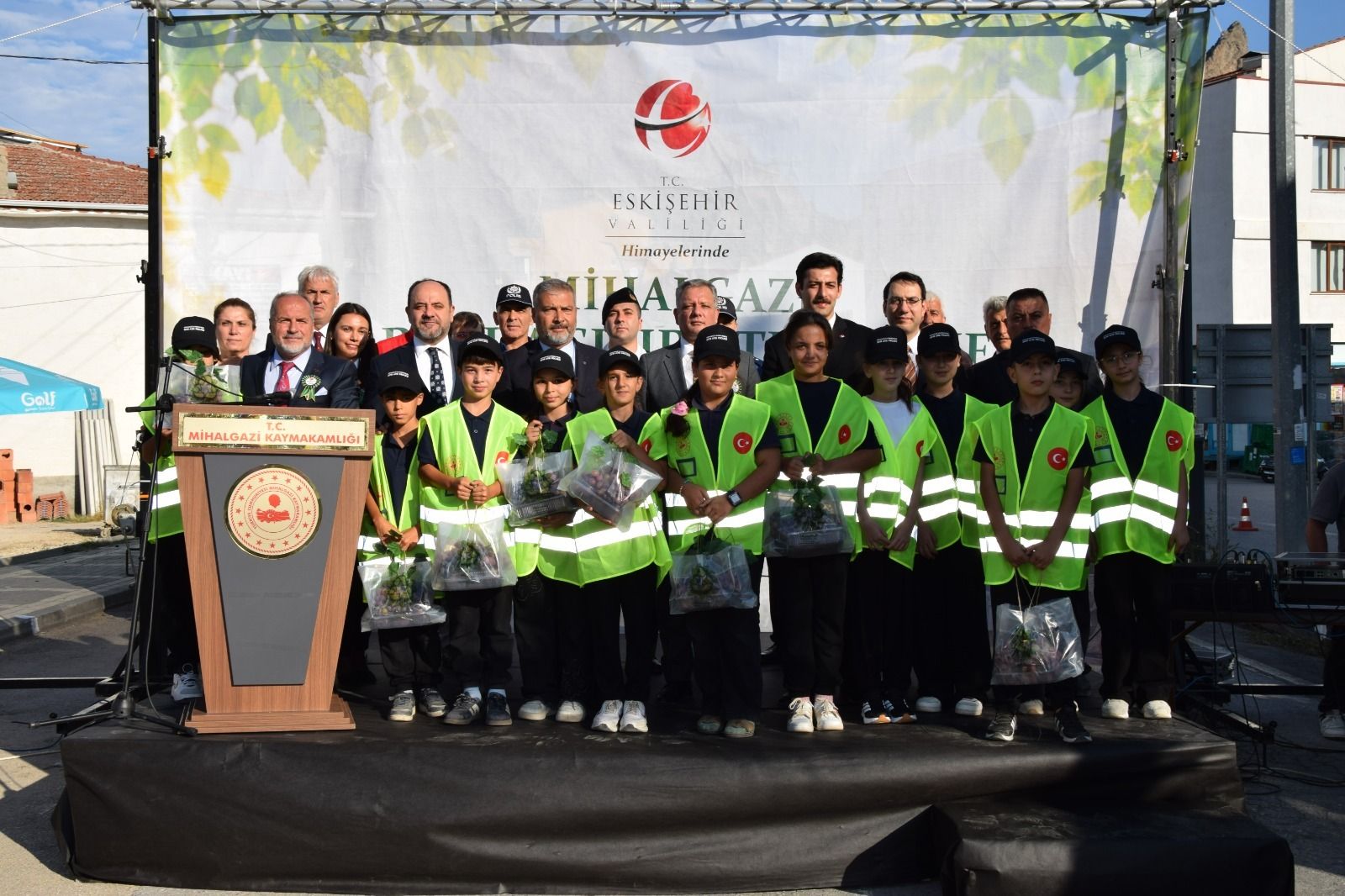 Rektör Adıgüzel, Mihalgazi’de Tarımda Sıfır Atık Projesi programına katıldı