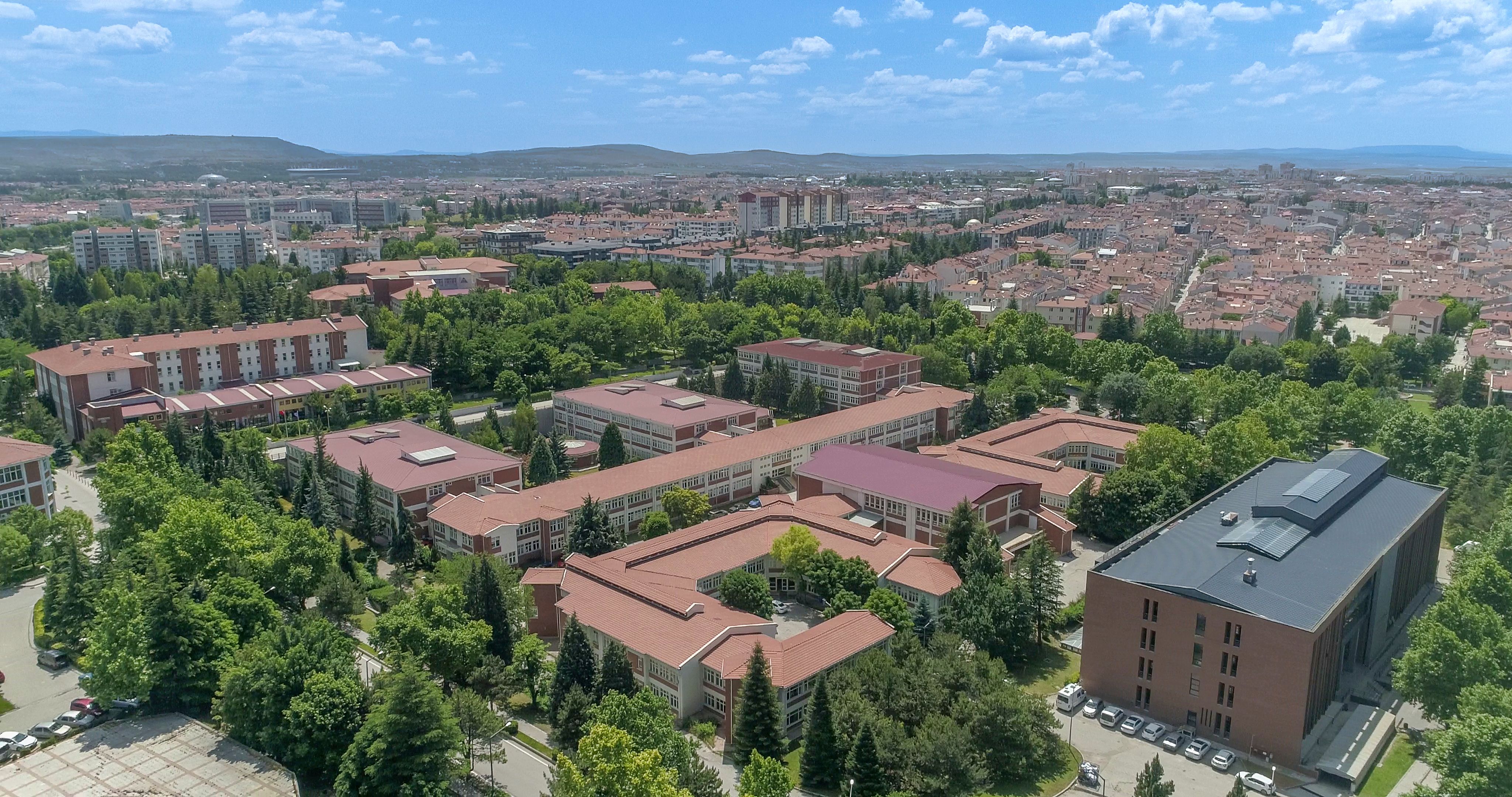 eğitim fakültesi drone.jpg
