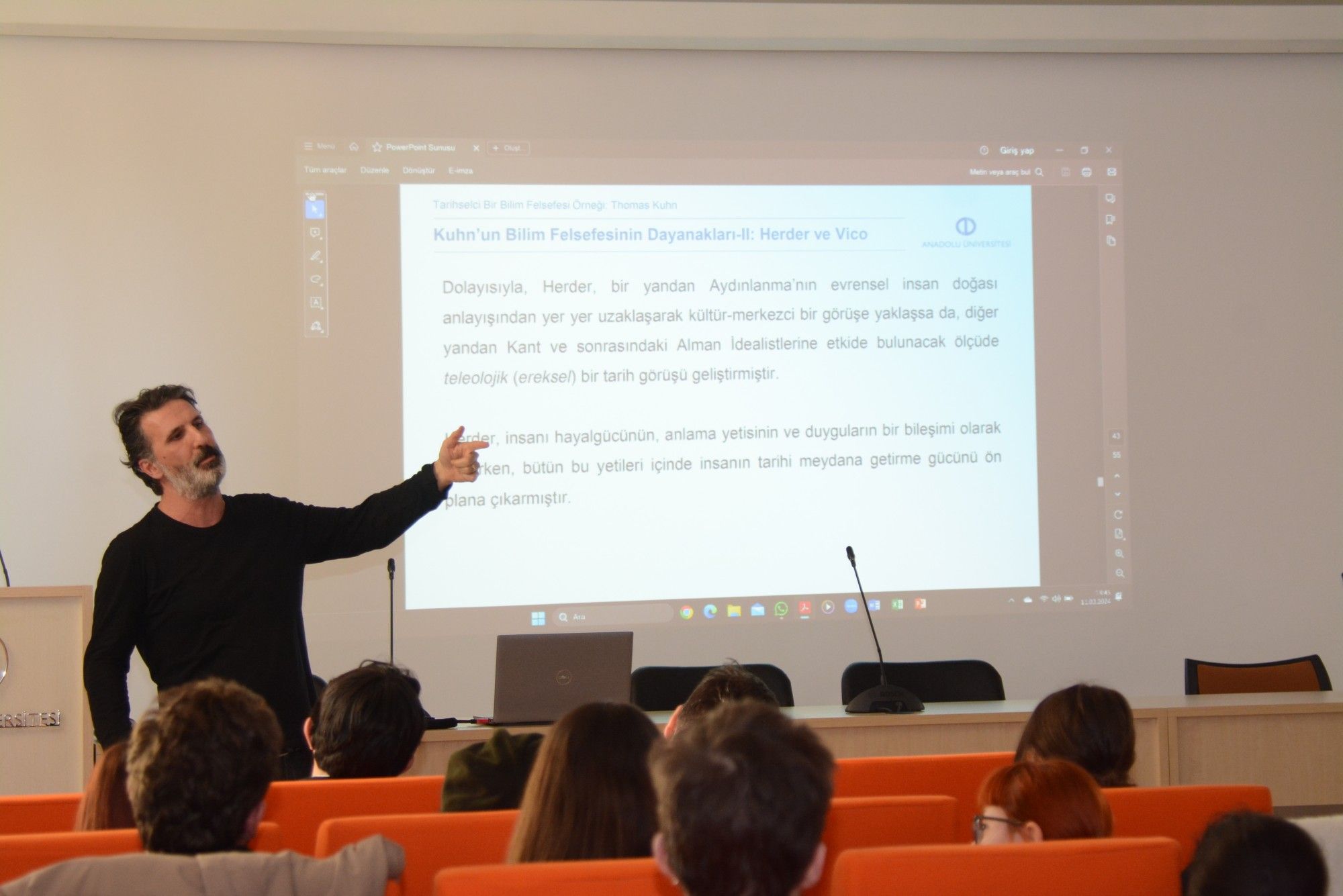 “Tarihselci Bir Bilim Felsefesi Örneği: Thomas Kuhn” semineri