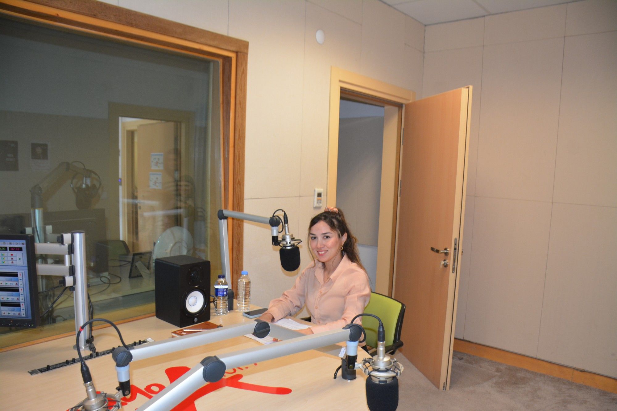 Radyo A’da “Sağlık Rehberi: Güncel Zayıflama Akımları” konusu ele alındı