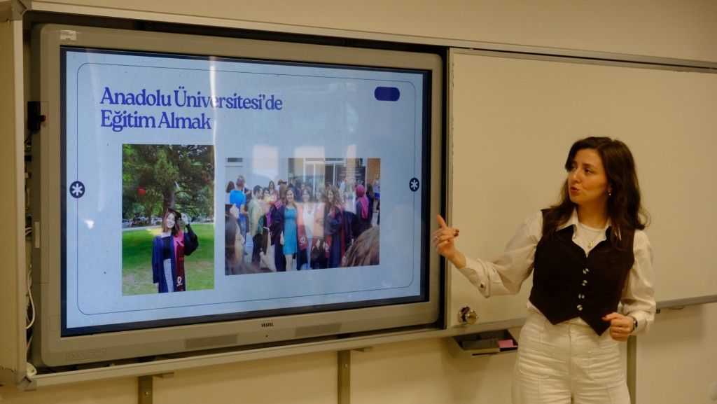 SBF’de “Yerel Yönetimlerde Sosyal Hizmet” semineri düzenlendi